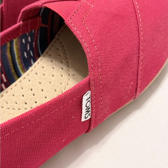 TOMS Women's Classic Red Canvas Flats - Picture 5 of 6